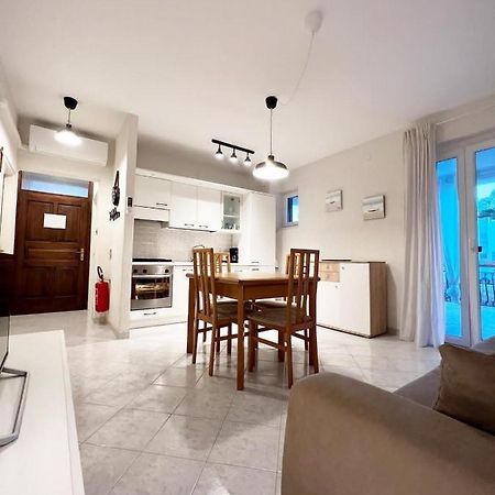 Villa Ortensie Apartments Фунтана Экстерьер фото
